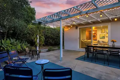 Image de Goleta Getaway by AvantStay | Private Backyard, 1. 5mi to the Beach!