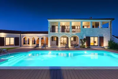 Image de Villa Dubravka in Central Istria for 11 people - pet friendly with 70 m2 private pool