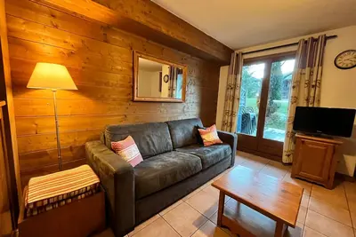 Image de Chalet avec terrasse et animaux acceptés, proche centre et ski-bus
