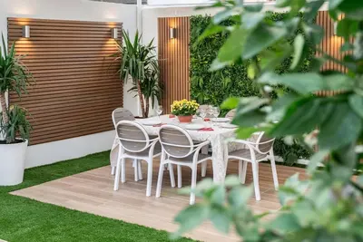 Image de Oasis avec 2 Terrasses près de la Plage