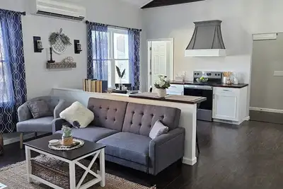 Image de Country charm and modern finishes with beautiful open living and dining areas
