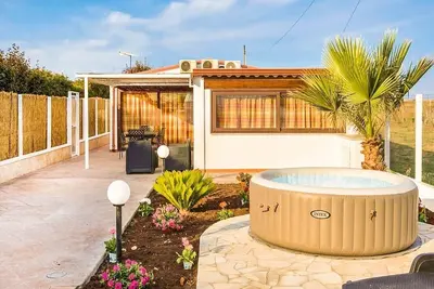 Image de Dune Giardino - Trois Chambres Villa, Couchages 6