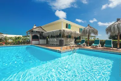 Image de Villa de prestige bord de mer, piscine, 7 chambres *****