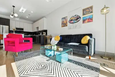 Image de Stylish apartment in heart of Atl! Kid-Friendly & by Top Local Attractions