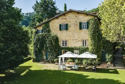 Image de San Lorenzo a villa in the countryside for lovers of sunshine, peace and beauty