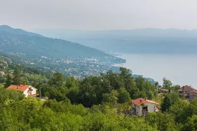 Image de Superb Lovran Apartments with Sea Views - One Bedroom Apartment with Balcony