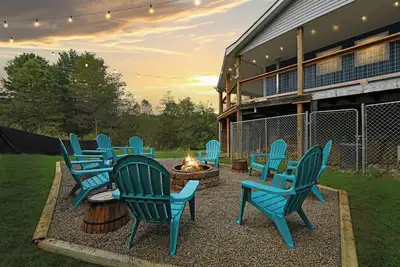 Image de Hocking Hills Country Setting-Hot Tub-Pool Table-Arcade Games-Pet Friendly