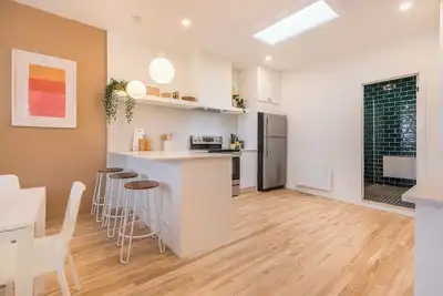 Image de Homa-Comfort&Style-1br-Spacious-Natural Light-FeelHome-A/C-SelfCheckIn-Metro