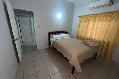 Image de Charming 2-bedroom bed & breakfast in fabulous St. George's with Ac, WiFi, pets
