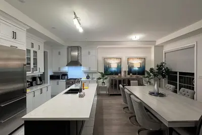 Image de 10 Queen Beds - Business Elite Luxury Residence Markham’s Prestigious Angus Glen