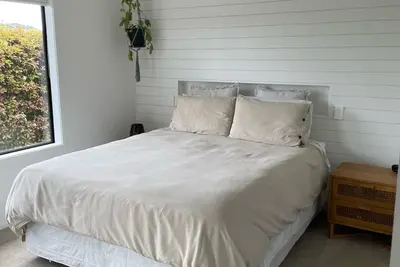 Image de Large Family Home close to the beach in Whangamata
