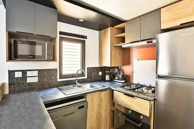 Image de Mobil-home | Premium Azure | 3 Ch. | 6 pers. | Terrasse surélevée | A/C