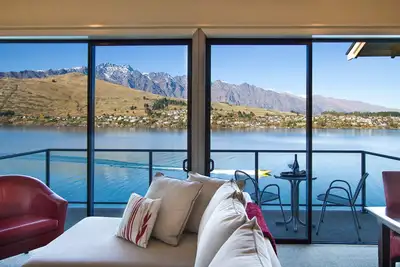 Image de Villa del Lago Lakefront 3 Bed Villa