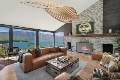 Image de Matakauri House - World-class views and style!