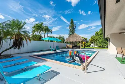 Image de Luxury & Spacious/Large pool/Bbq/Game room/Pool