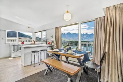 Image de Awesome Views, Walk To Town, 6 beds, 2 bath