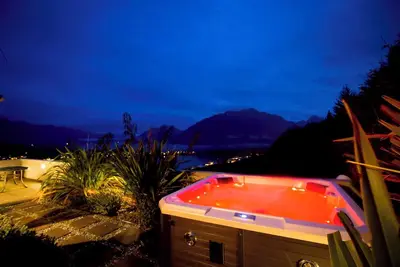 Lancewood Lane Spa and Views
