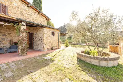 Image de Maison de campagne \"Il Gugnolo - Casale In Val D'Orcia\" avec terrasse privée, jardin privé et Wi-Fi
