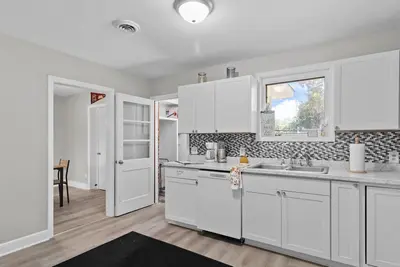 Image de 3-bedroom house in The Avenues near Downtown Columbia within minutes of Usc