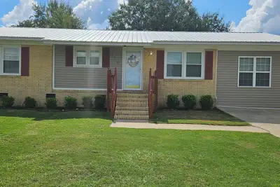 Image de Charming 4-bedroom house with WiFi and Ac in peaceful Vidalia, Ga.