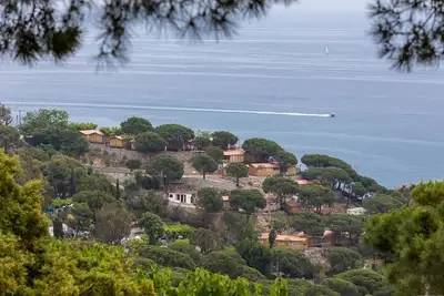 Image de Fantastique bungalow équipé pour 6 personnes