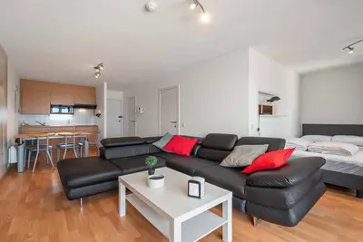 Image de Appartement d'une chambre avec vue sur la mer et p