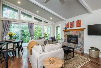 Book a Summer Getaway Today! Townhome with Summertime Community Pool and Fireplace!