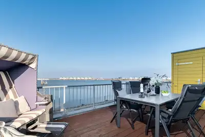 Image de Hus Twustern - Waterfront, Whirlpool, Sauna, Fireplace, Balcony, Parking