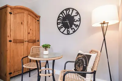 Image de 3 Bedroom home in Greater Manchester for contractor and Relocation