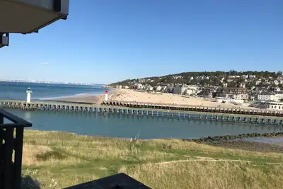 Appartement avec vue sur mer à 5 minutes à pieds de la plage.