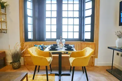 Image de Beautifully Restored 3 Bed Flat In City Centre - Pass the Keys