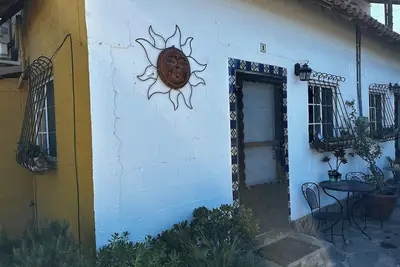 Image de Charming cabin #1 at Cerveceria Bellinghausen with WiFi, Ac