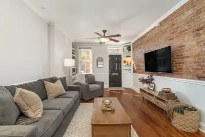 Image de Walk to Hospital and Downtown - 20 min to Hershey - Free Parking - Quiet Street