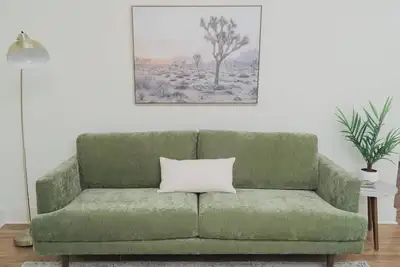 Image de Room 2-6 Summary:<br>In