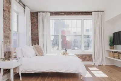 Image de Room 3-2 Summary:<br>In