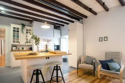 Image de Historic Stylish 3Bed Apartment | City Centre | Ac