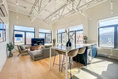 Image de Sunlit 2br - Plateau Mont-Royal 301