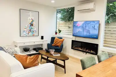 Image de Contemporary new 2-bedroom house in Greenwood area, Seattle with WiFi, Ac