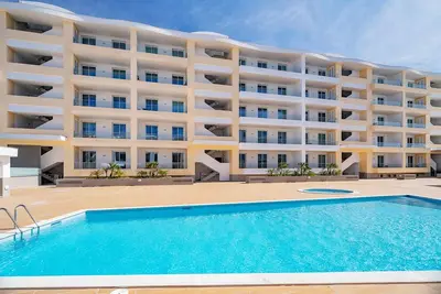 Image de Lagos Marina View 6 With Pool by Homing