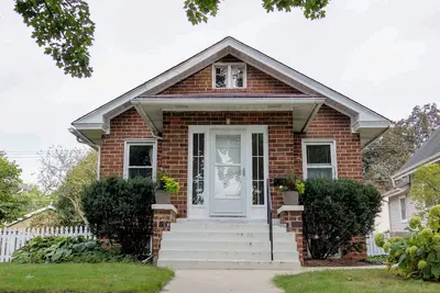 Image de Charming 2-bedroom house with WiFi, Ac in brilliant Geneva