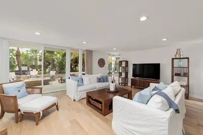Image de Carnation Villa – Gorgeous 3 Bdr