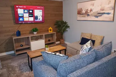 Image de The Villa-Suite # 2 at Federal Hill New 2 Br Apt\n\n
