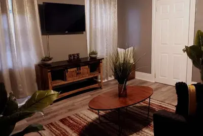 Image de The Villa-Suite # 3 at Federal Hill New 2 Br Apt