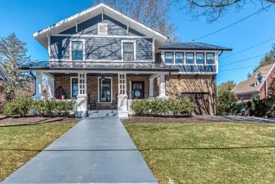 Image de Charming 4-bedroom craftsman house in Abingdon with WiFi and Ac