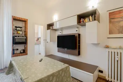 Image de Comfortable and welcoming apartment that can accommodate up to 4 people! The accommodation is located in an excellent strategic position, near the Brenta stop of the yellow line of the M3 metro, just 5 stops away from the Duomo! The area is full of serv