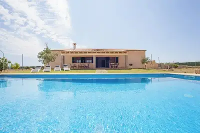 Image de Villa à Muro avec piscine et vue sur montagnes