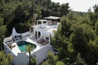 Maison de vacances spacieuse avec joli balcon