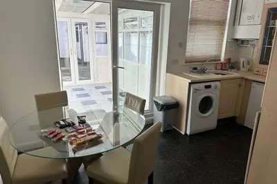 Image de Home and Away