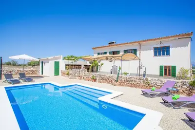 Image de Sa Vinyota - Villa Con Piscina Privada En LlubÃ