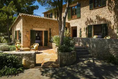 Image de Villa élégante avec espace commun